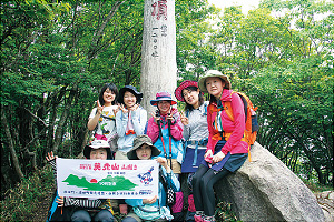 英彦山を訪れる登山客