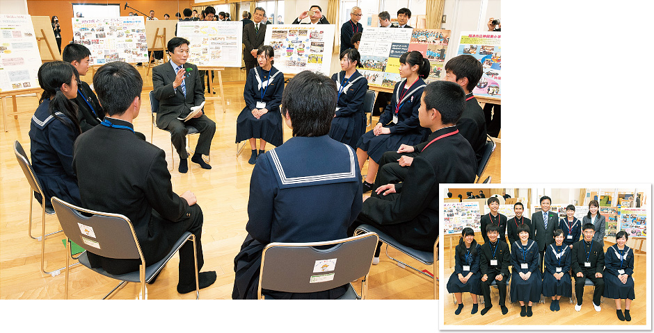 福間中学校、福間東中学校、津屋崎中学校の生徒会の皆さんと座談会の様子と集合写真