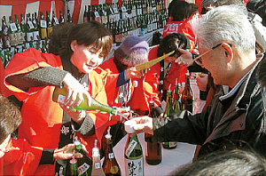 試飲の様子