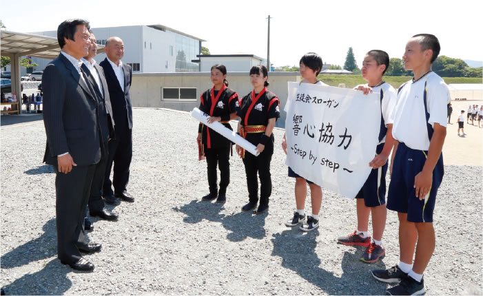 体育会の練習に励む生徒の皆さん