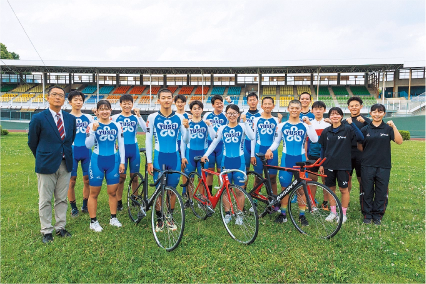 自転車競技部皆さんの写真