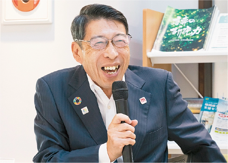 知事の写真