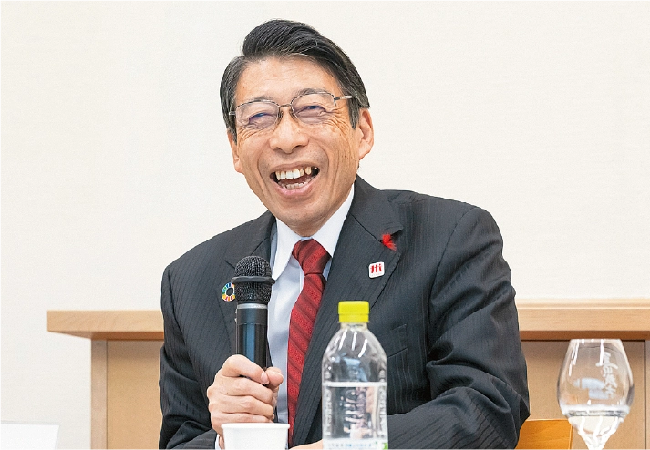 知事の写真