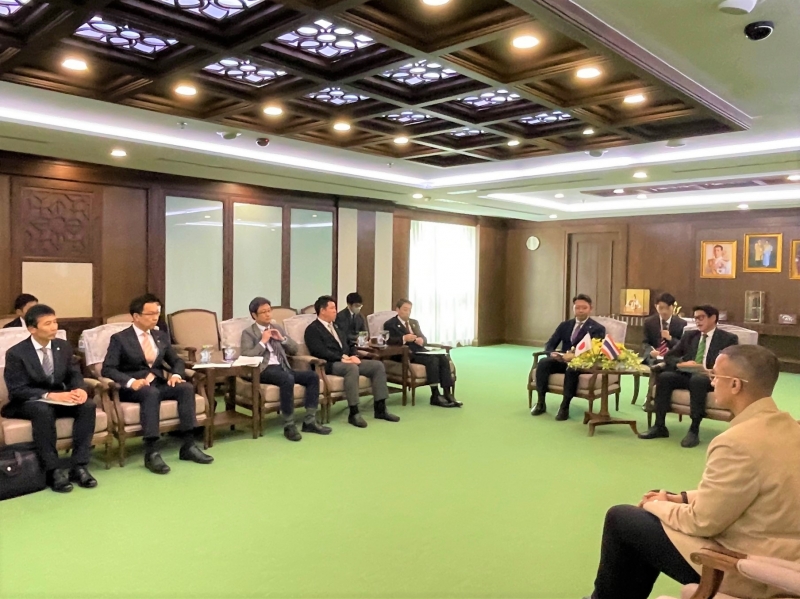 都議会表敬
