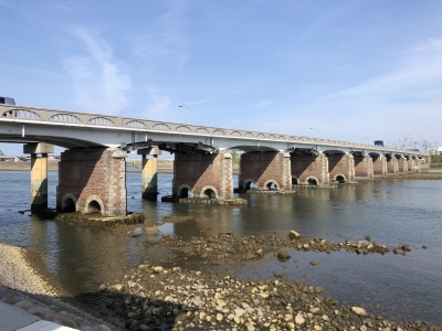 山国橋全景