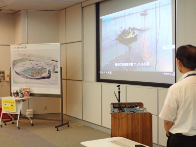 有明のりについての説明の様子