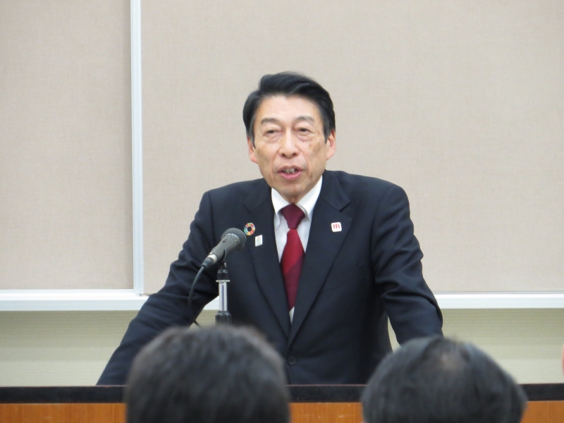 知事写真