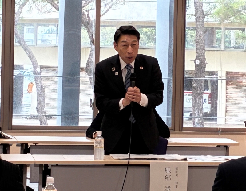 知事写真
