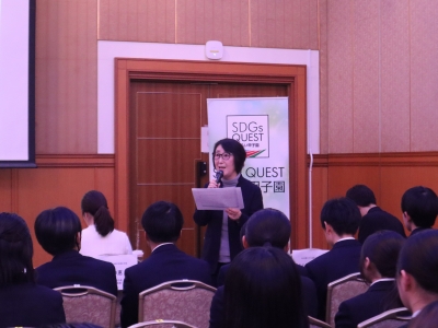 村山委員による講評