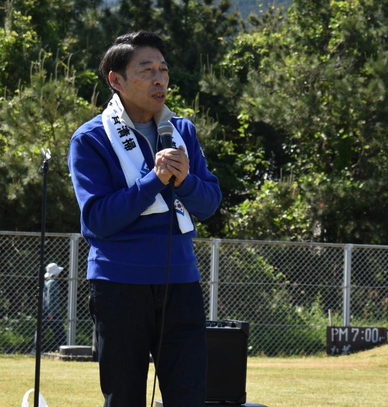 知事写真