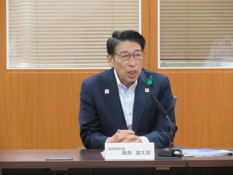 知事写真