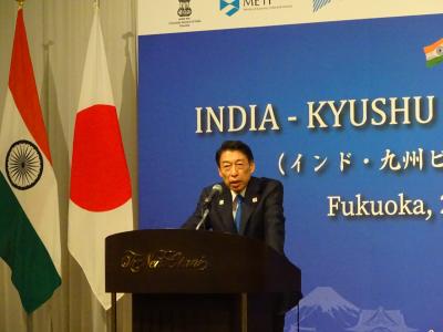 知事写真