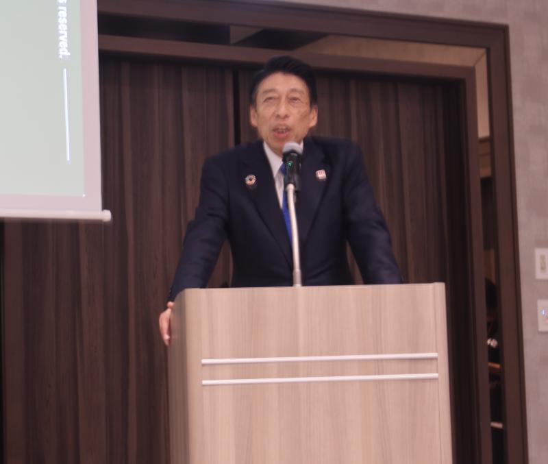 知事写真