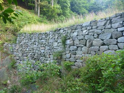 四王寺山坂本の大石垣