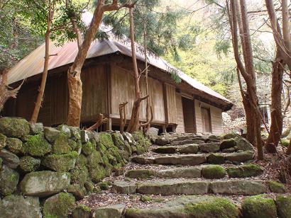 求菩提山岩屋坊