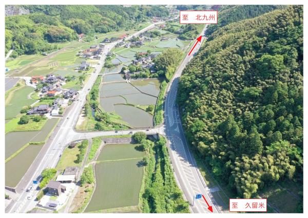 観音口交差点北側の写真